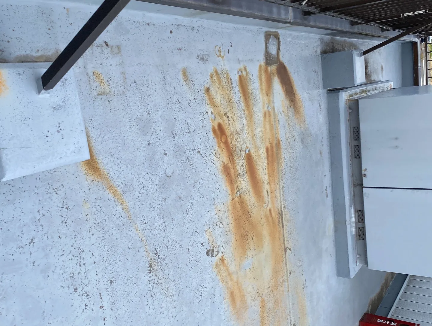 屋根の防水対策でお困りの方へ、私たちの専門技術をご紹介します...