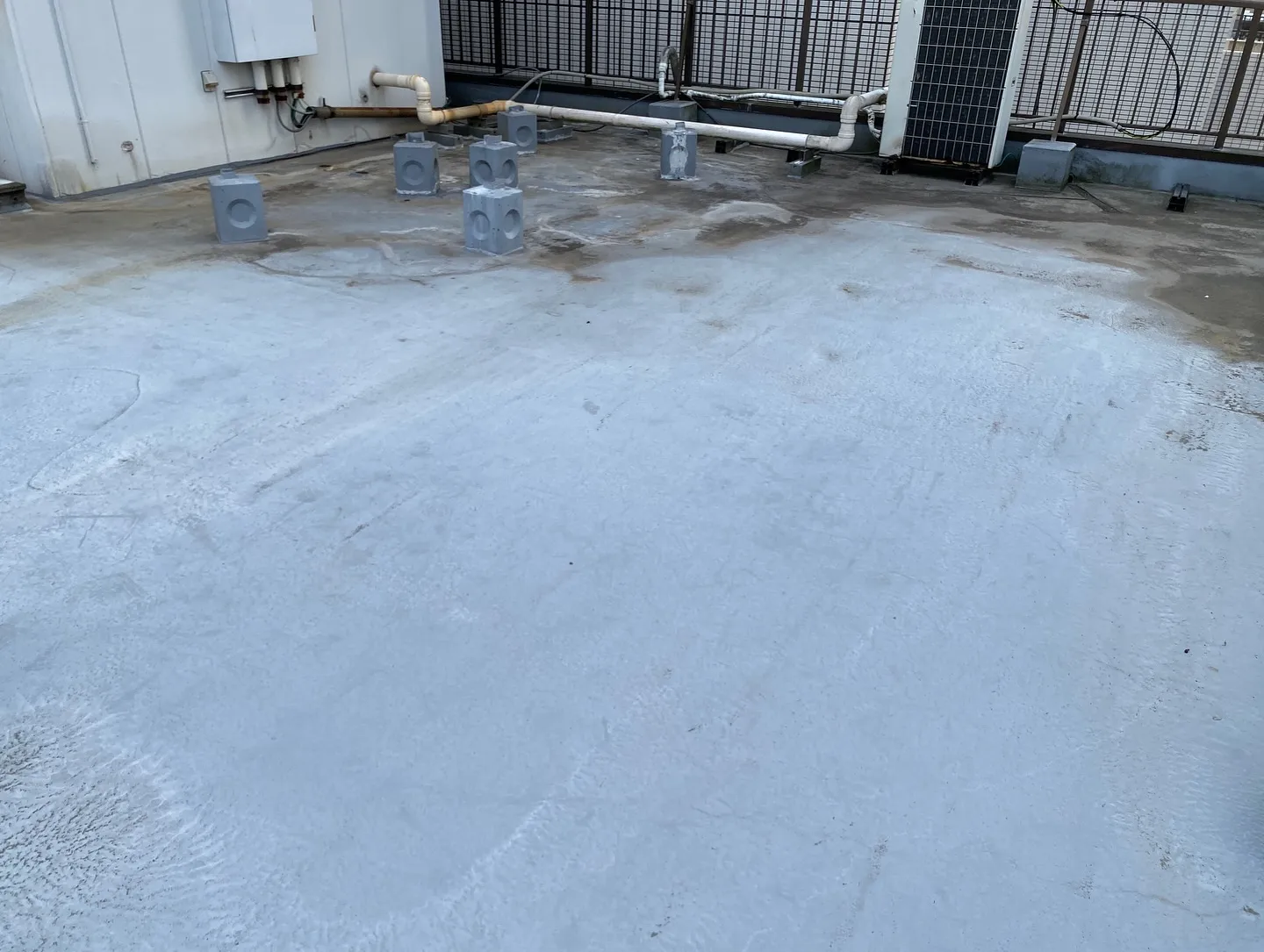 屋根の防水対策でお困りの方へ、私たちの専門技術をご紹介します...