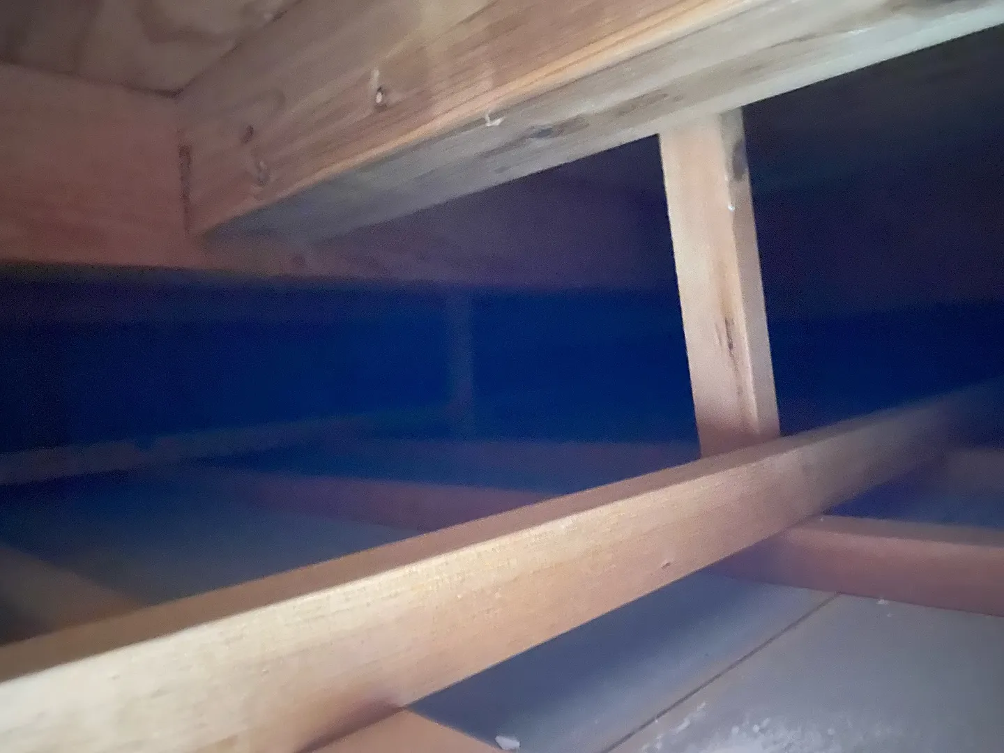 本日は板橋区赤塚で雨漏り調査工事を行っております。